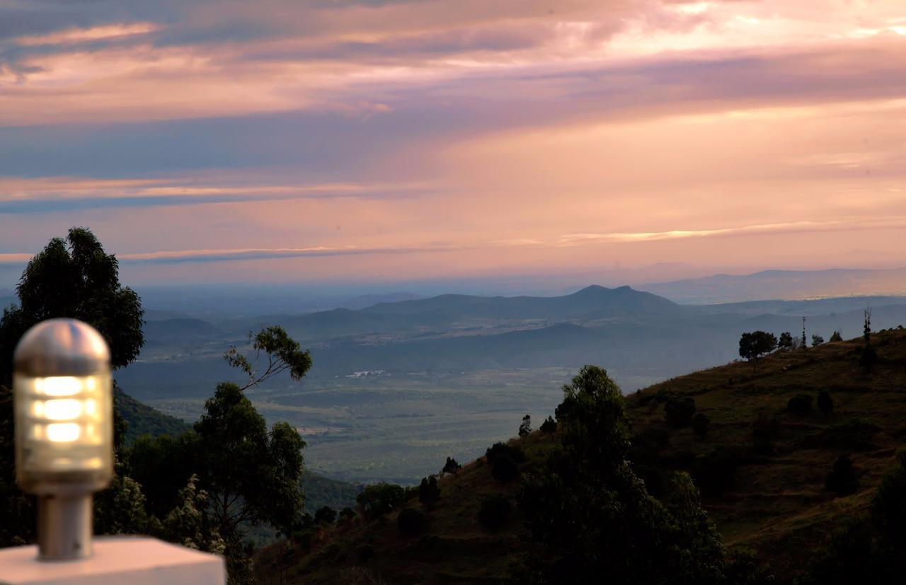 Mount N Mist Hotel Ooty Exterior photo